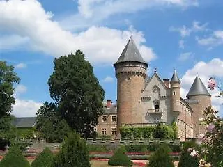 Chateau De Busset 3*